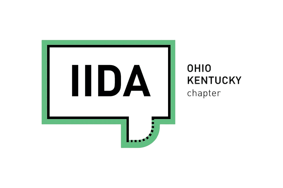 Logo with a green-outlined speech bubble containing 